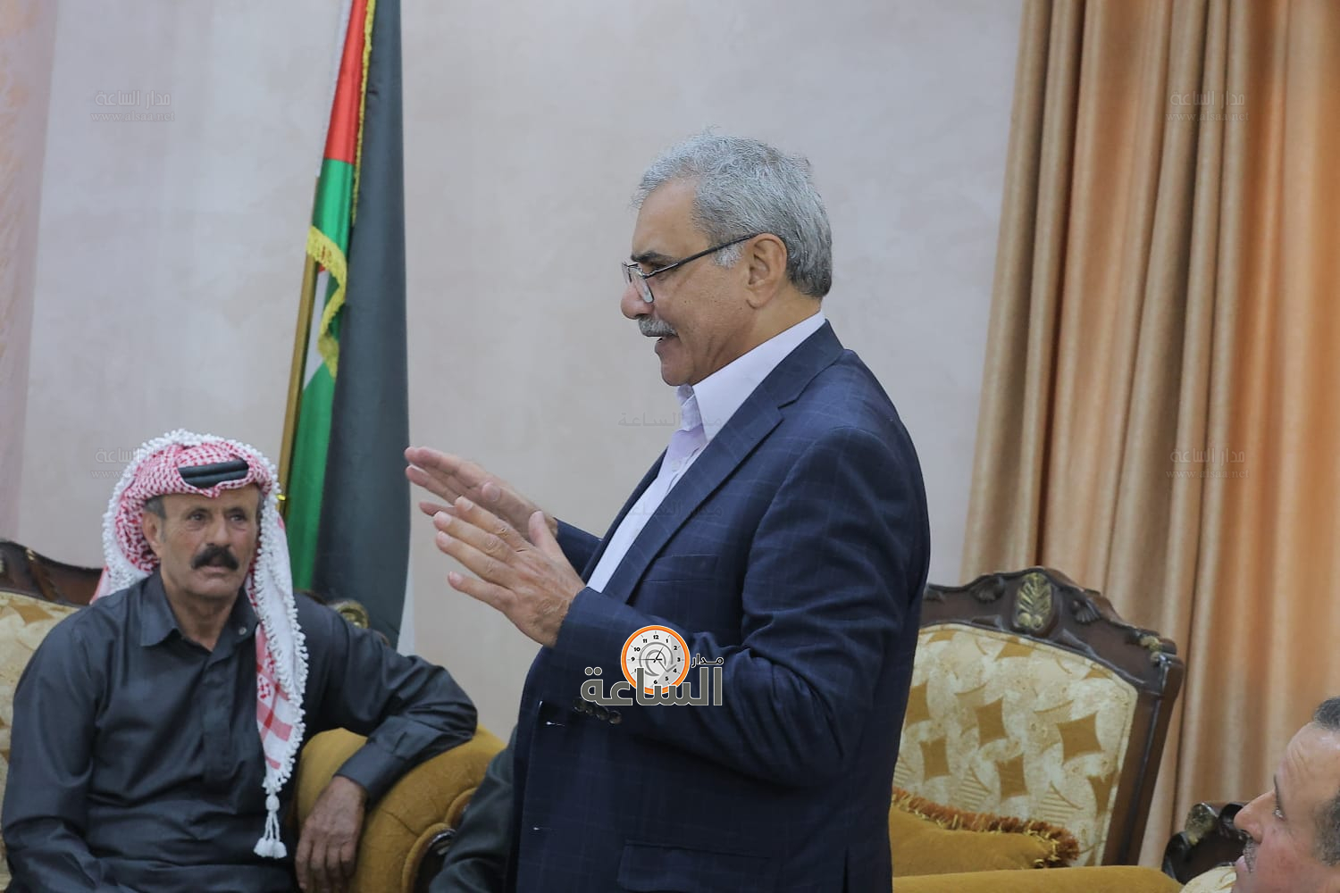 Madar Al-Saa Images 0.11120102462252035