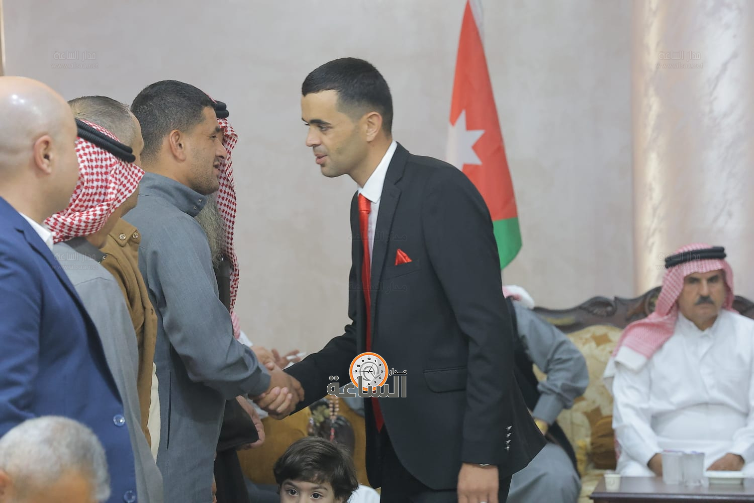 Madar Al-Saa Images 0.6520123901432576