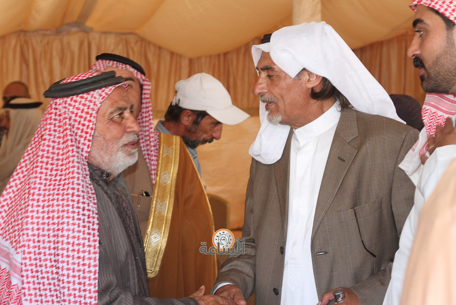 Madar Al-Saa Images 0.7292744362040334