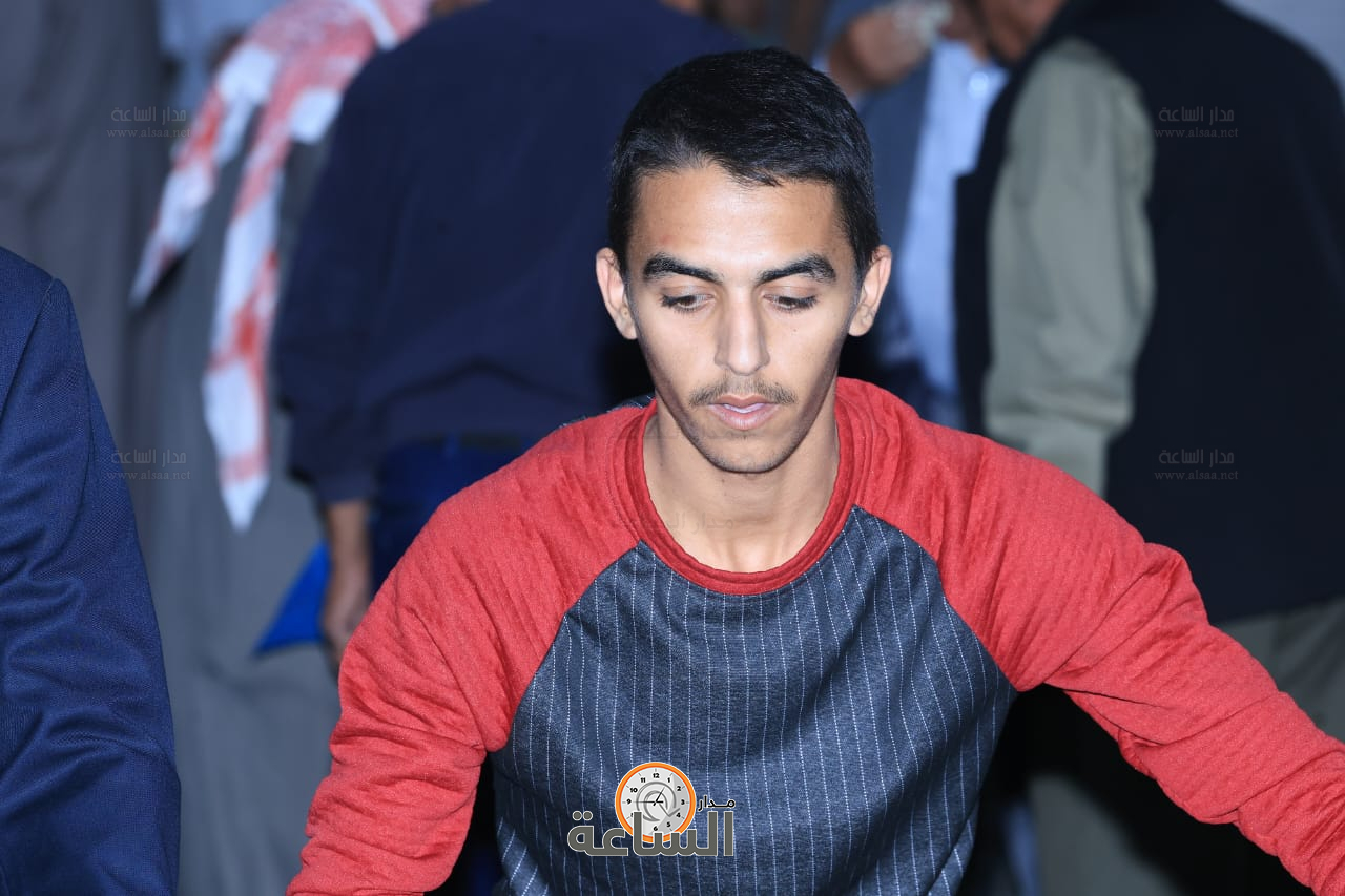 Madar Al-Saa Images 0.4999415718324042