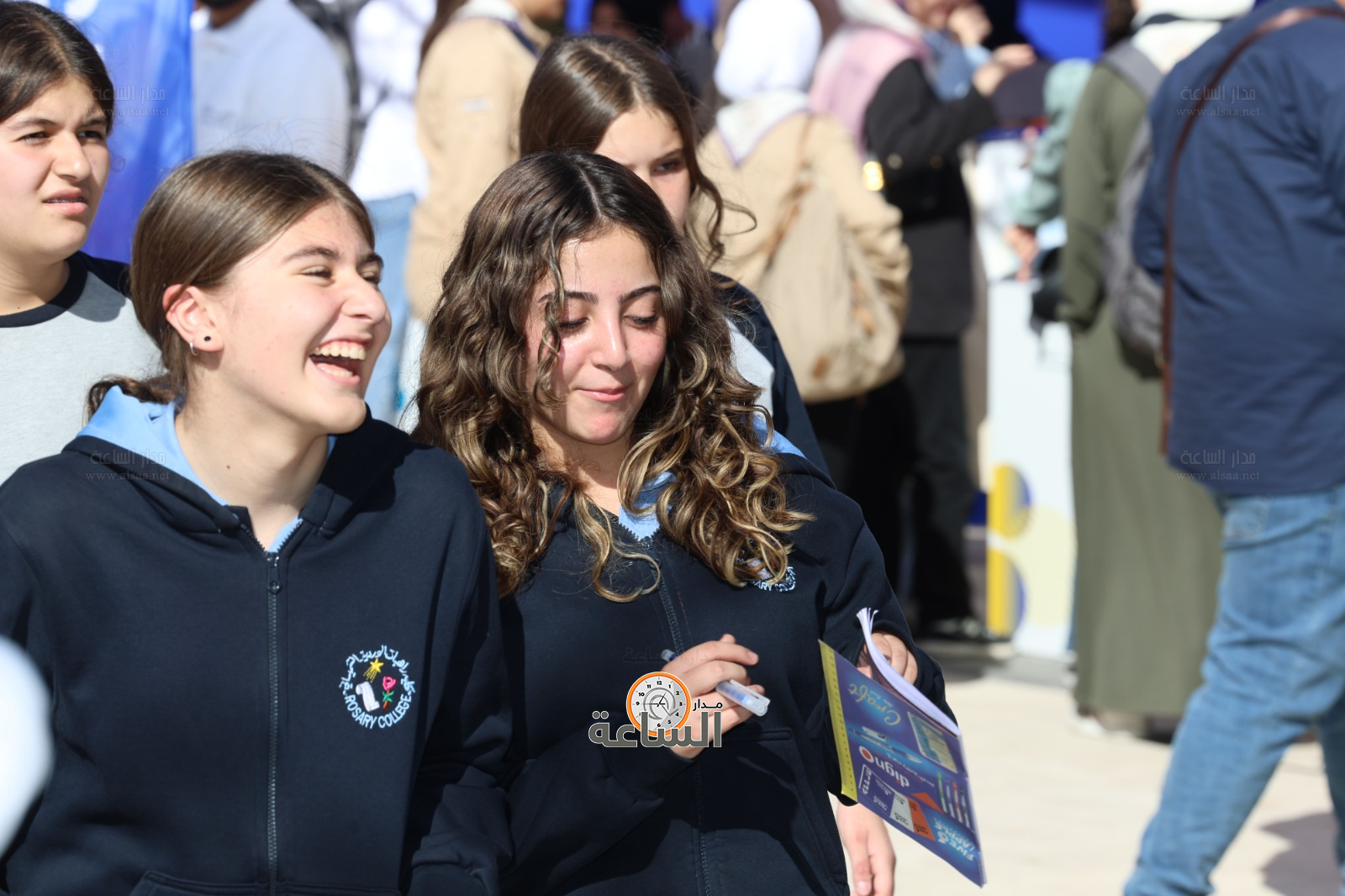 Madar Al-Saa Images 0.22850921372791155