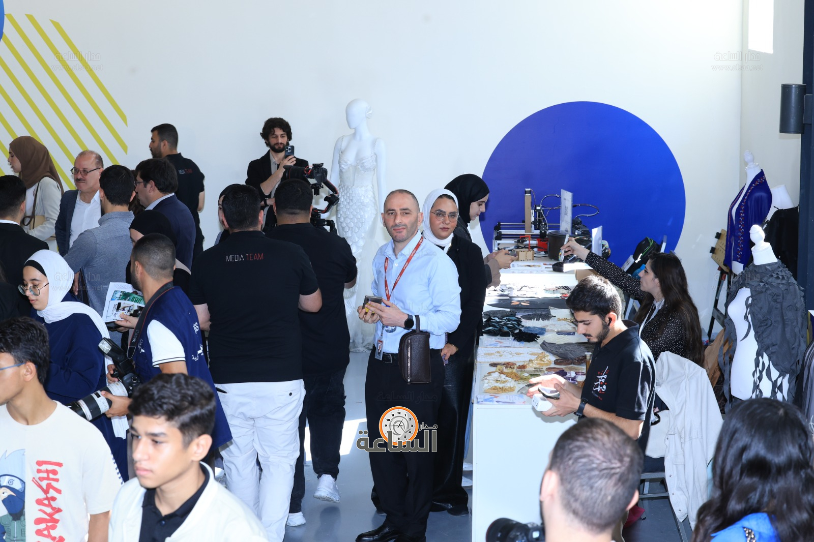 Madar Al-Saa Images 0.9243768353444015