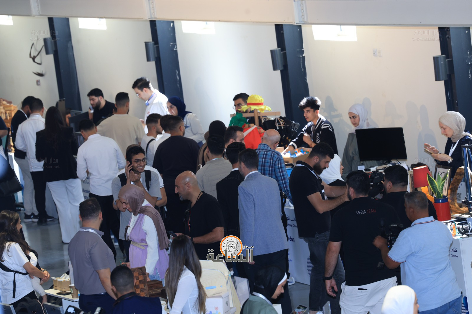 Madar Al-Saa Images 0.26666912260659237