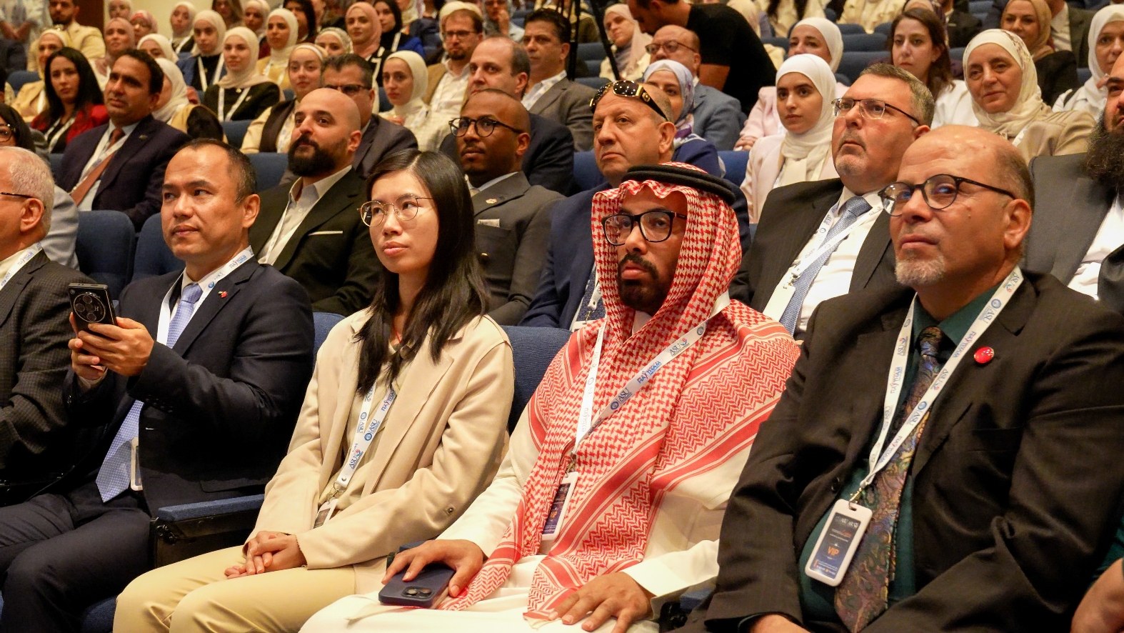 Madar Al-Saa Images 0.2830174977616786