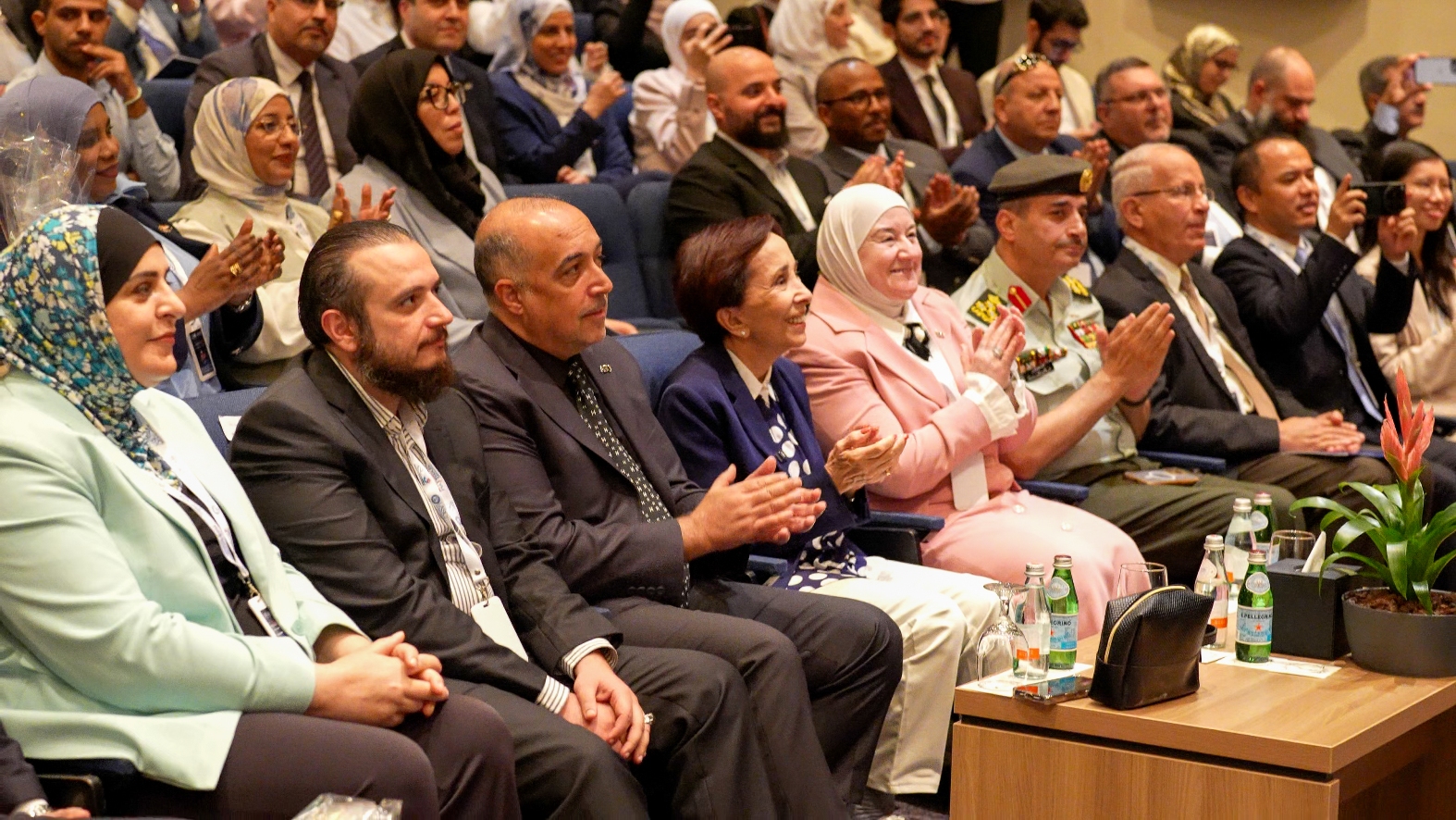 Madar Al-Saa Images 0.06069068911415587