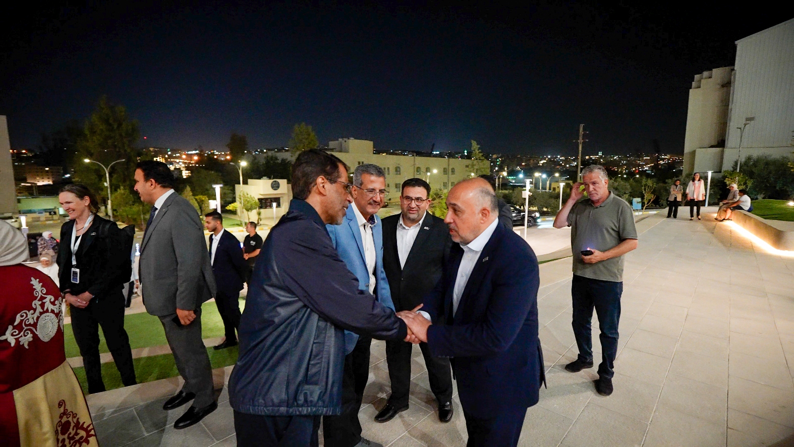 Madar Al-Saa Images 0.6789832803431951