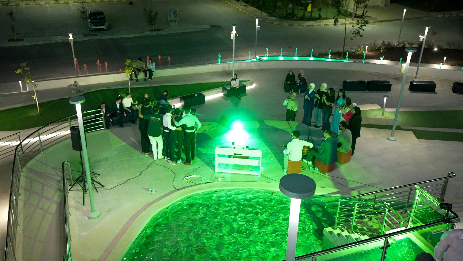 Madar Al-Saa Images 0.9245612826694222