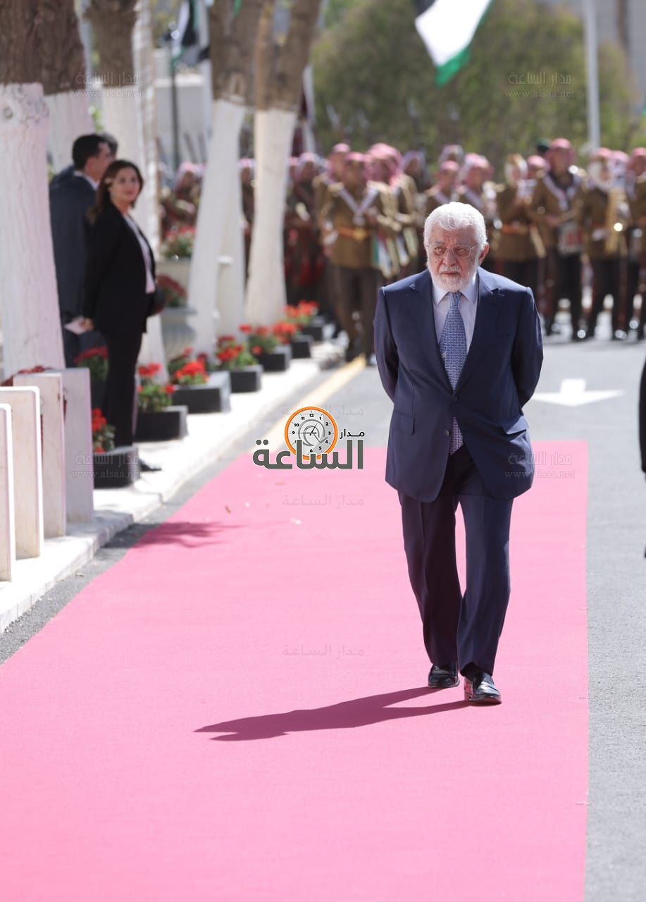 Madar Al-Saa Images 0.5319593095142517