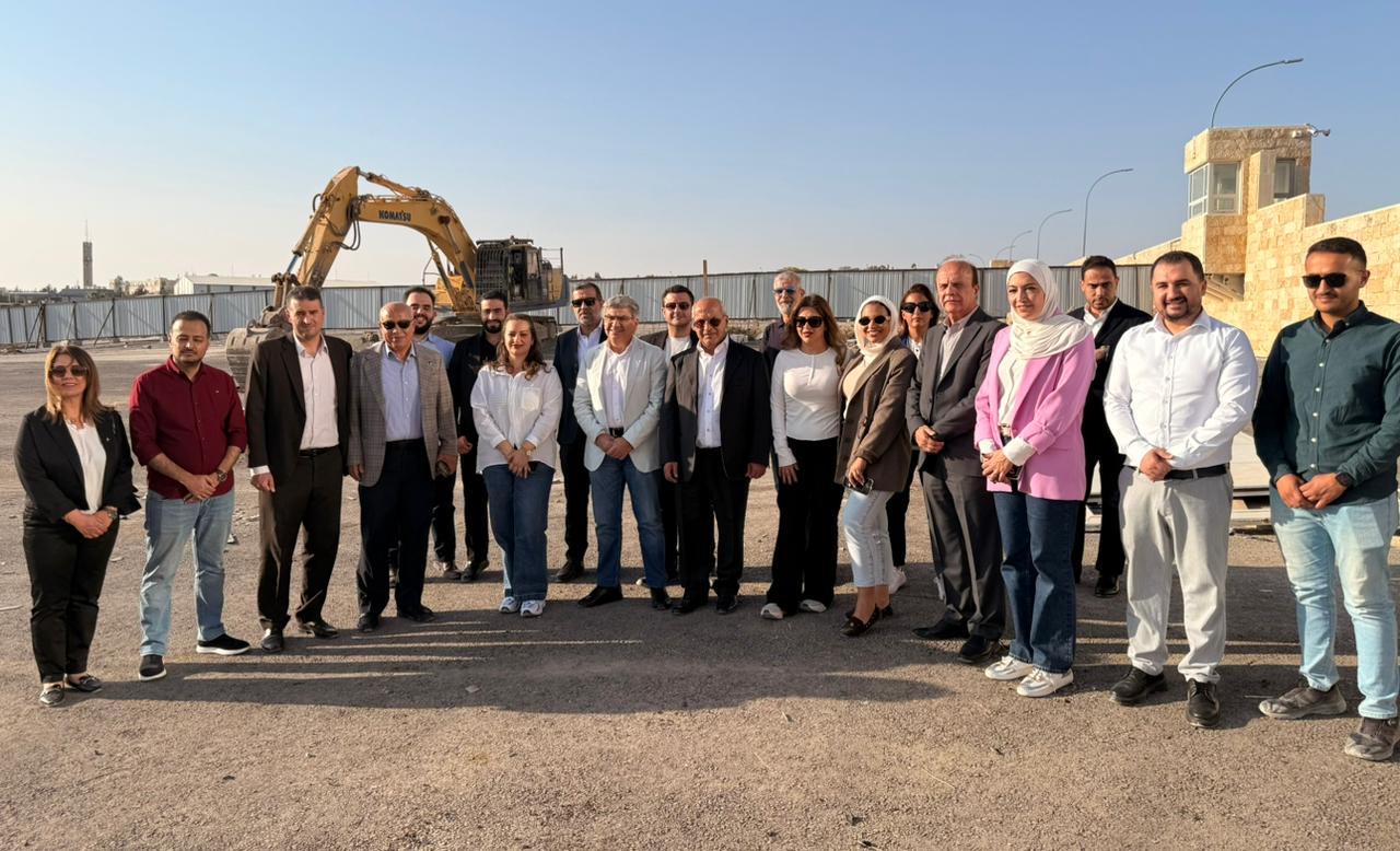 Madar Al-Saa Images 0.7616227482997135