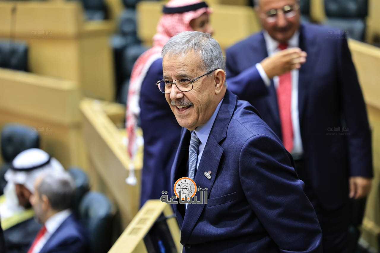 Madar Al-Saa Images 0.9021950700986215