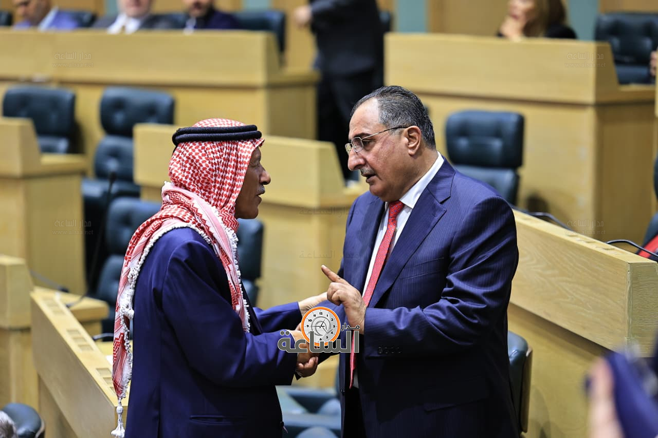 Madar Al-Saa Images 0.7466945493925246