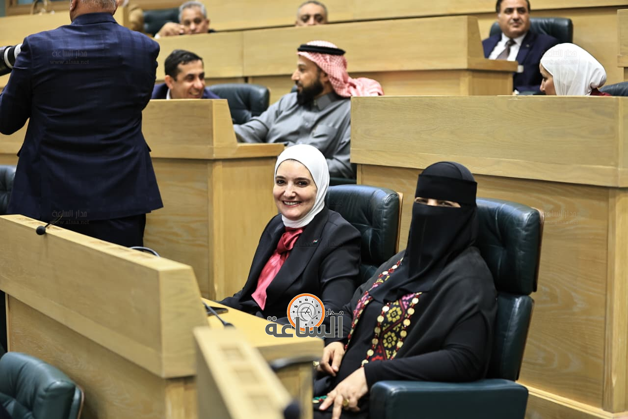 Madar Al-Saa Images 0.11861300613784787