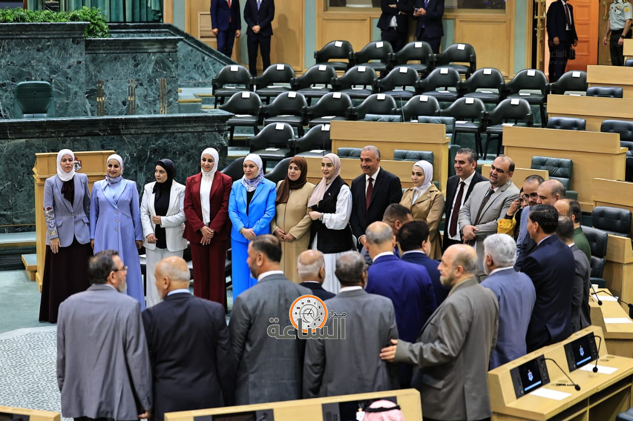 Madar Al-Saa Images 0.49142693541270954