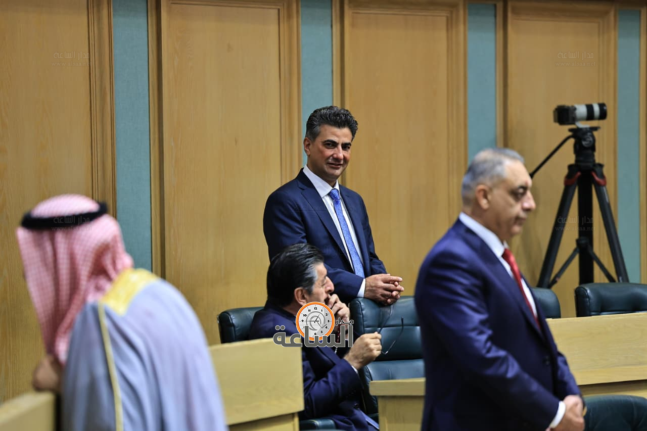 Madar Al-Saa Images 0.3916709097302341