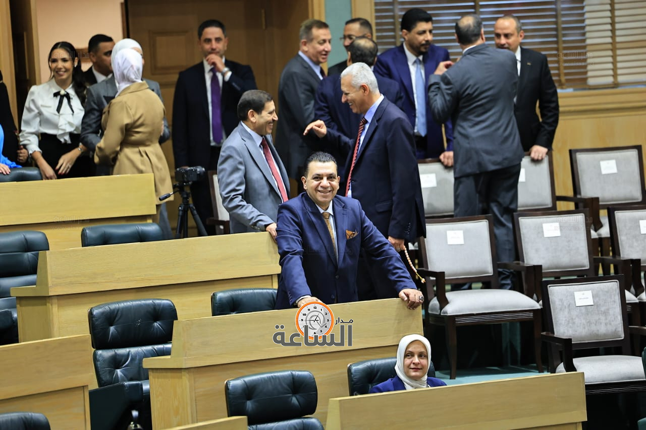 Madar Al-Saa Images 0.7189859038925982