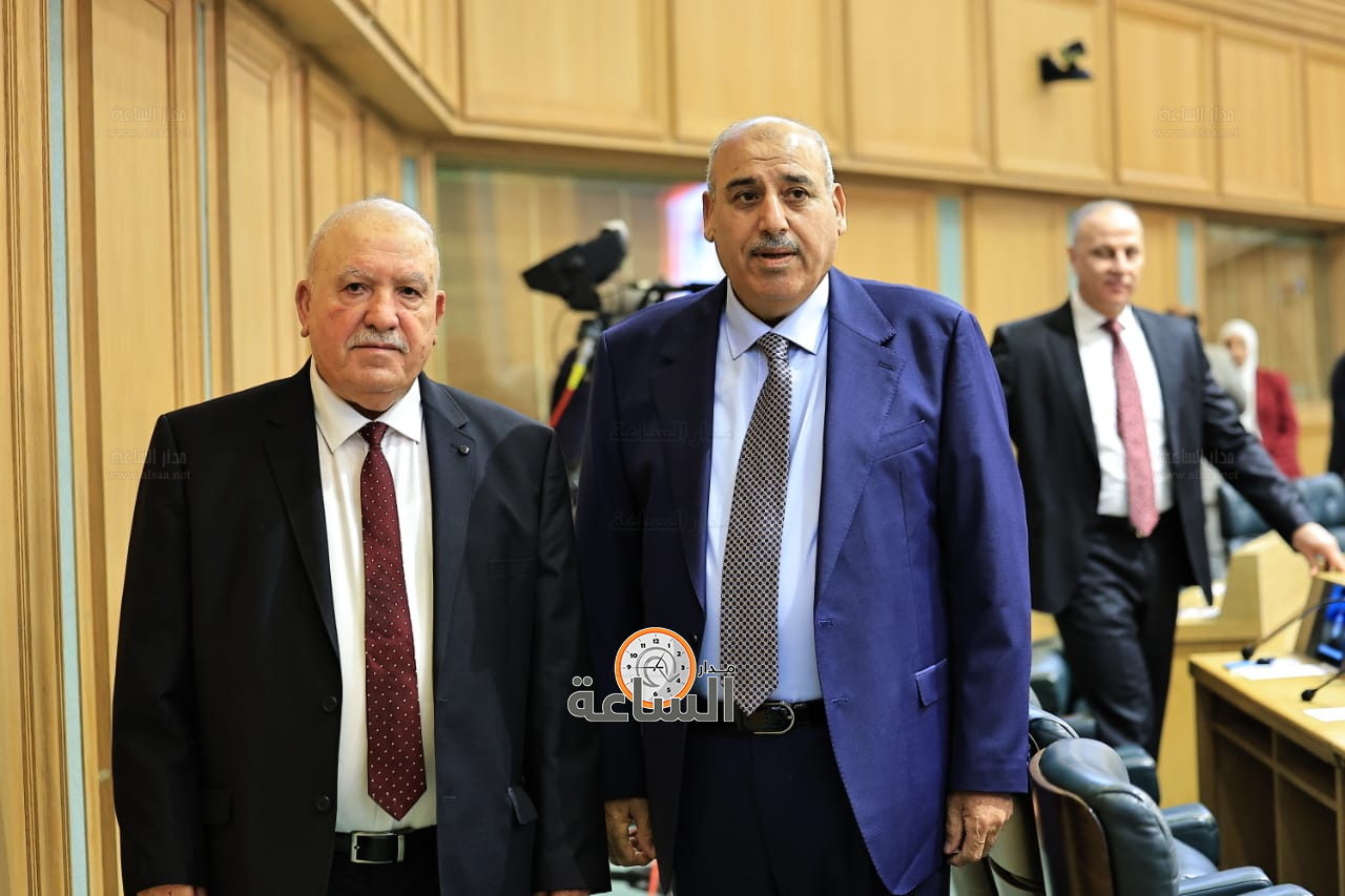 Madar Al-Saa Images 0.8969409254235917