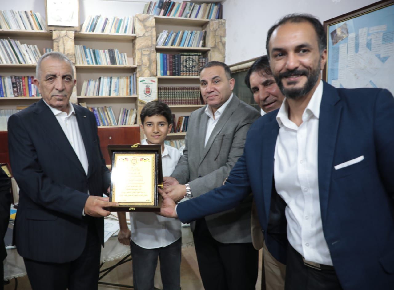 Madar Al-Saa Images 0.4704293524579434