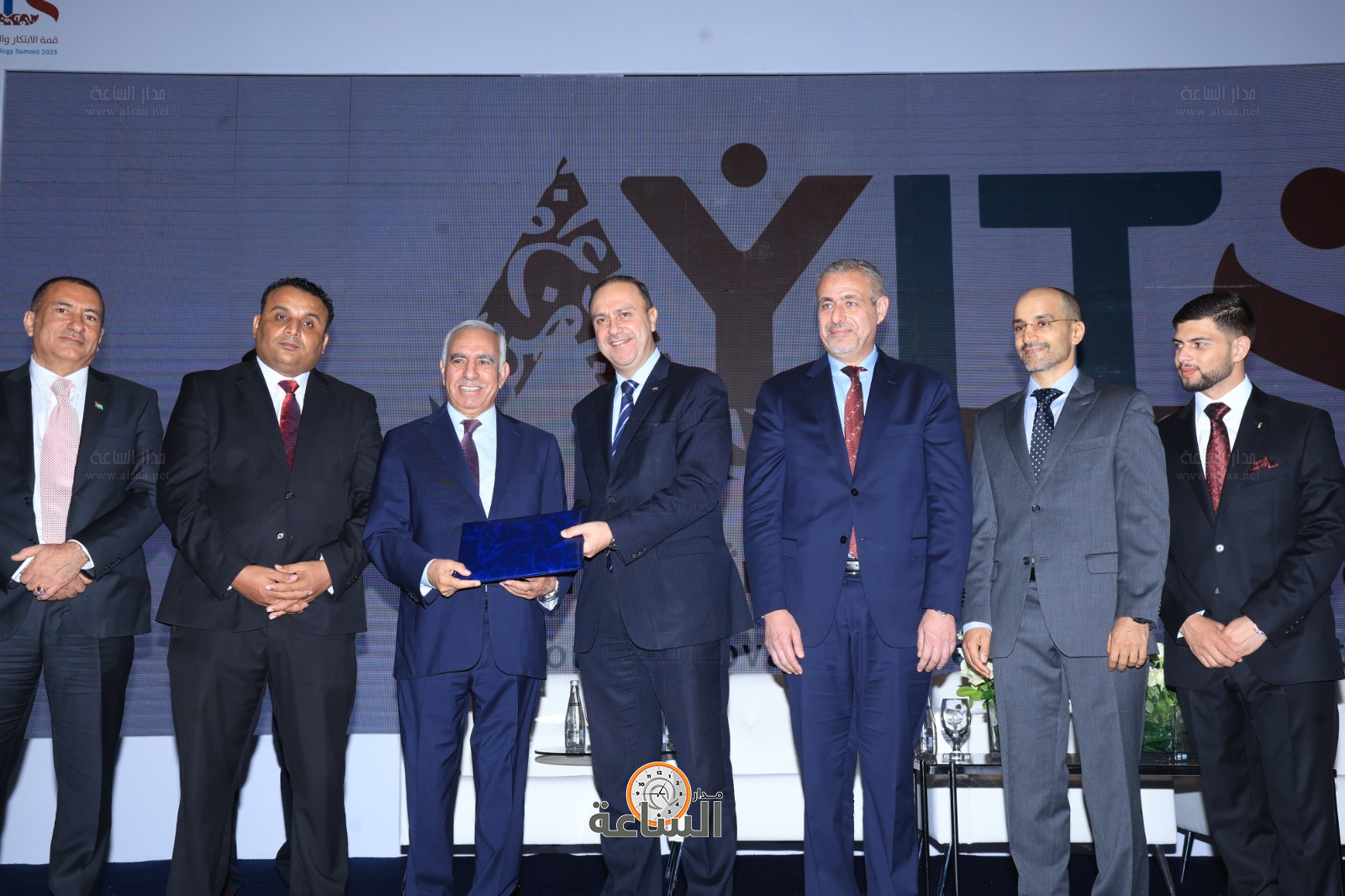 Madar Al-Saa Images 0.4150752258916881