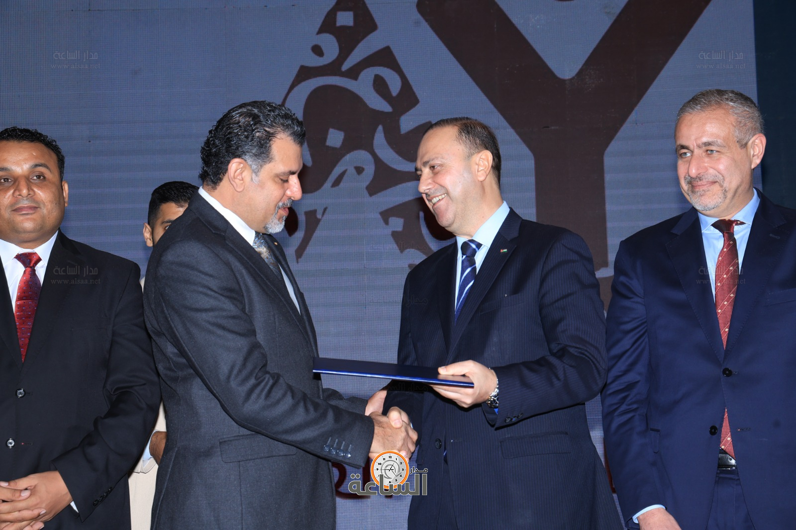 Madar Al-Saa Images 0.8261489739276668