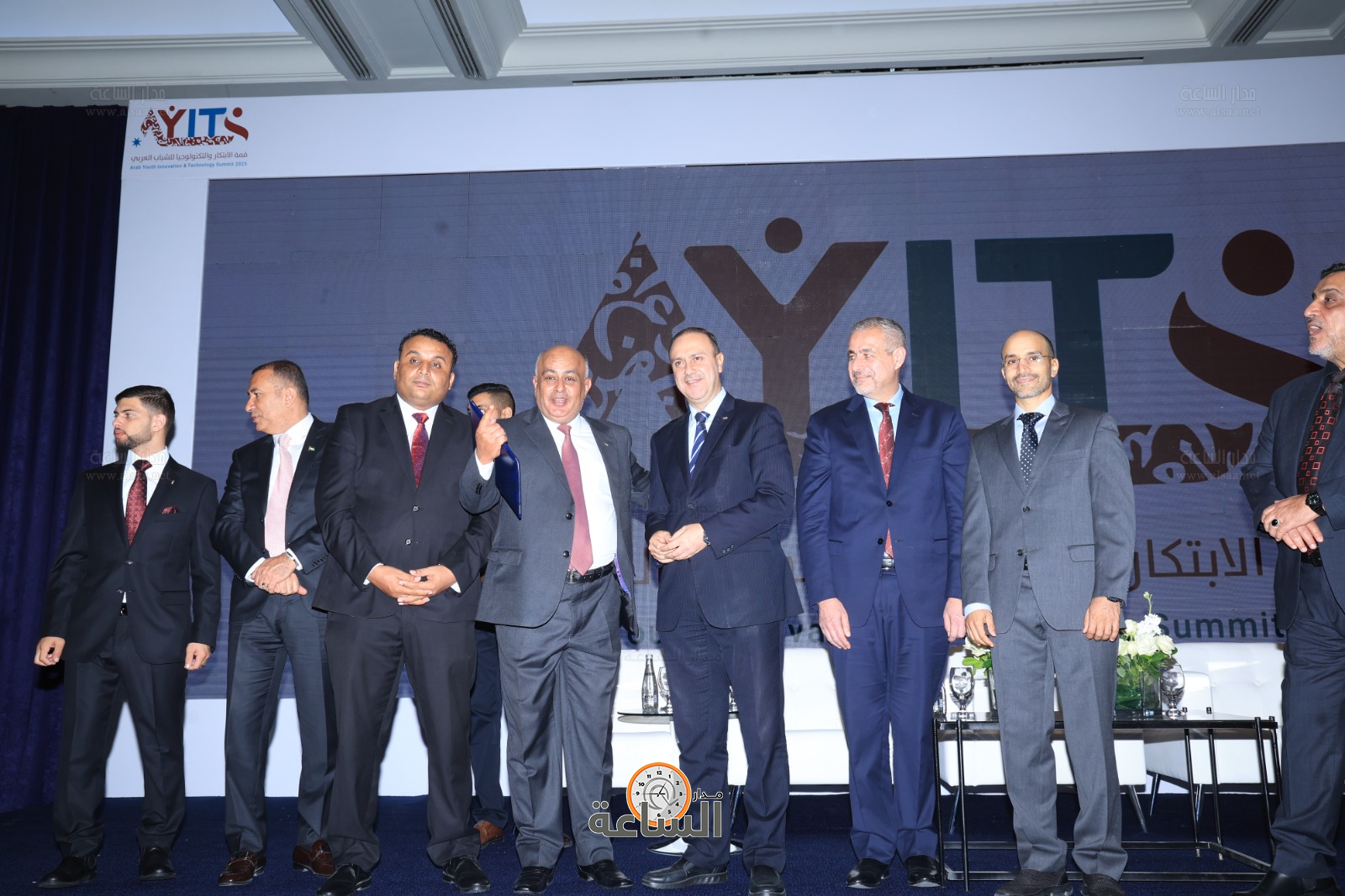 Madar Al-Saa Images 0.11403311403812044