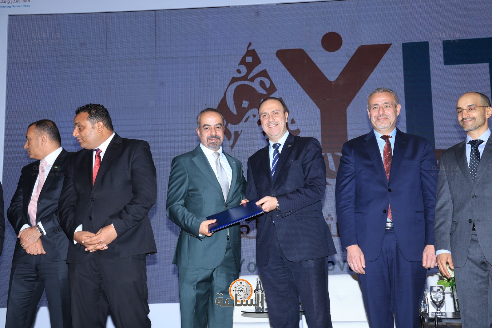 Madar Al-Saa Images 0.5307509594742982