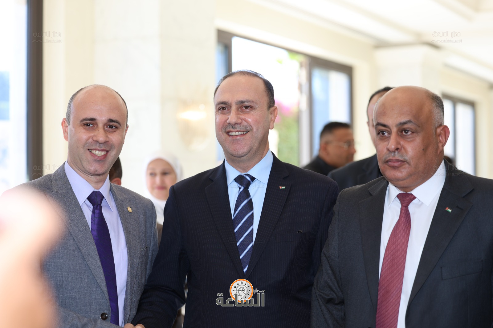 Madar Al-Saa Images 0.7059886430321439