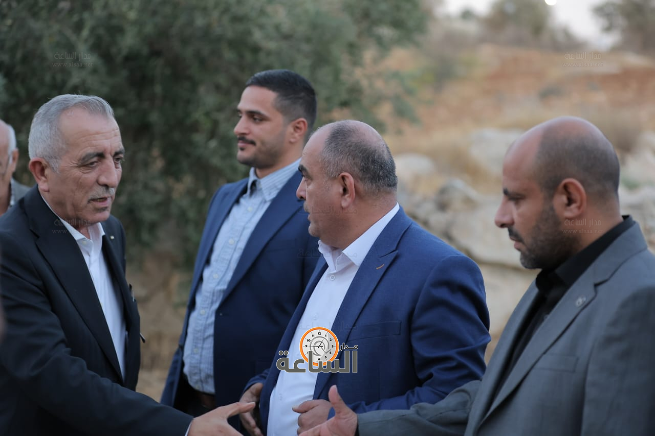 Madar Al-Saa Images 0.8582419644421408