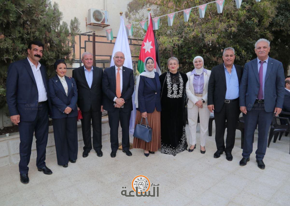 Madar Al-Saa Images 0.6744765680529207