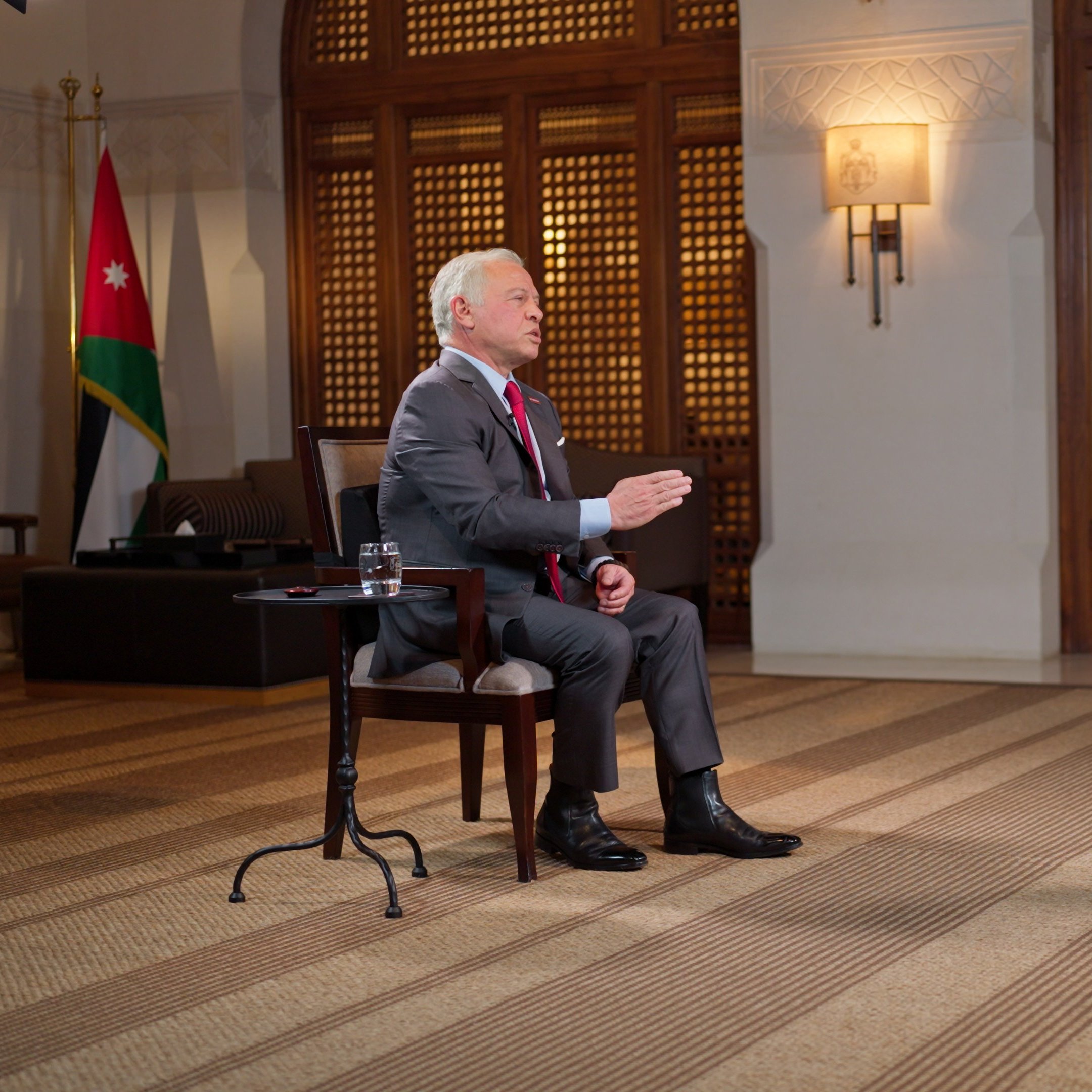 Madar Al-Saa Images 0.6579112972018966