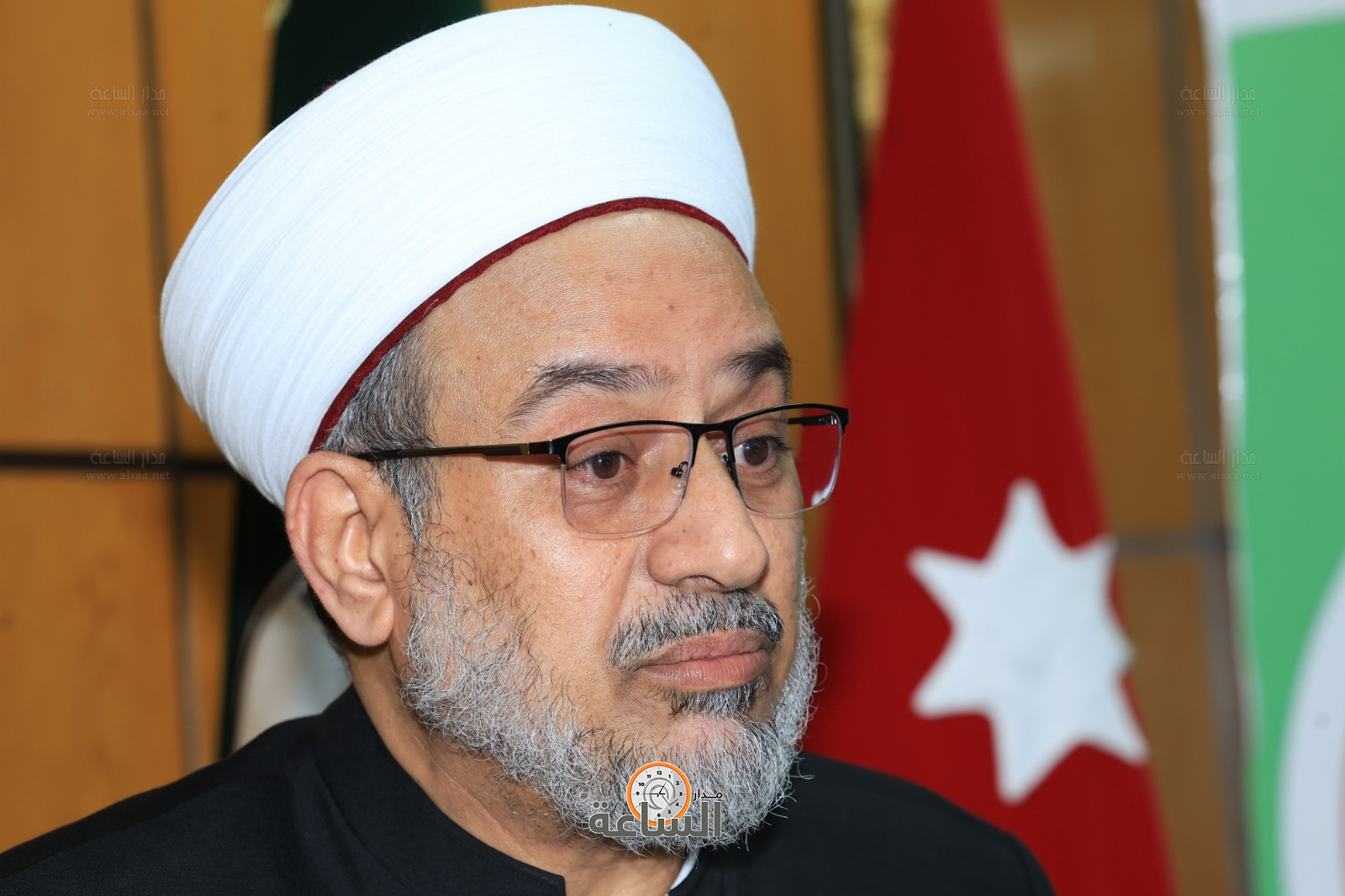 Madar Al-Saa Images 0.9381358922551404