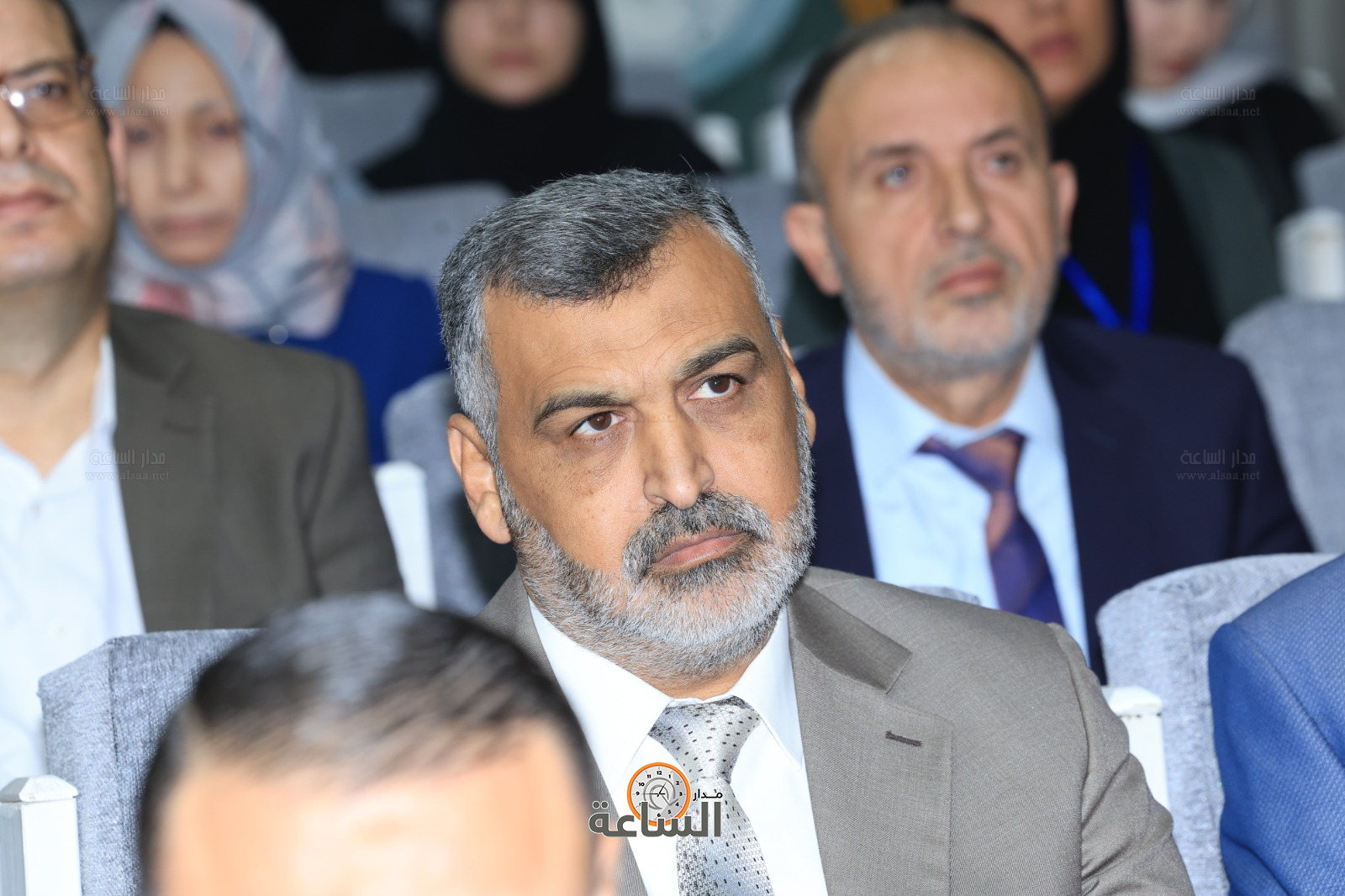 Madar Al-Saa Images 0.062159231374997015