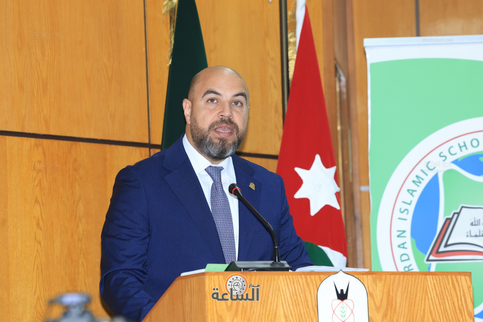 Madar Al-Saa Images 0.9874867861557692