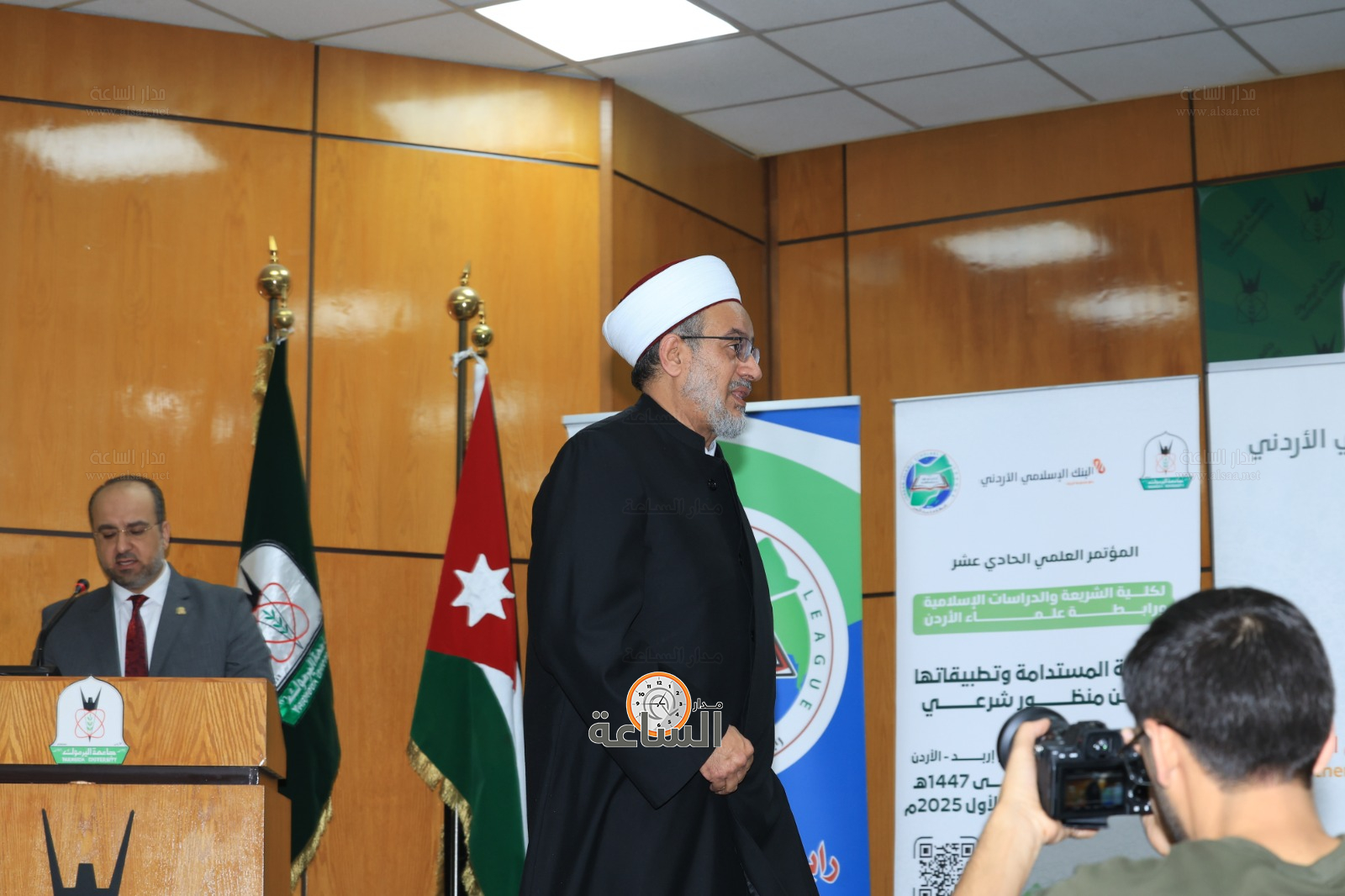 Madar Al-Saa Images 0.5612261768398374