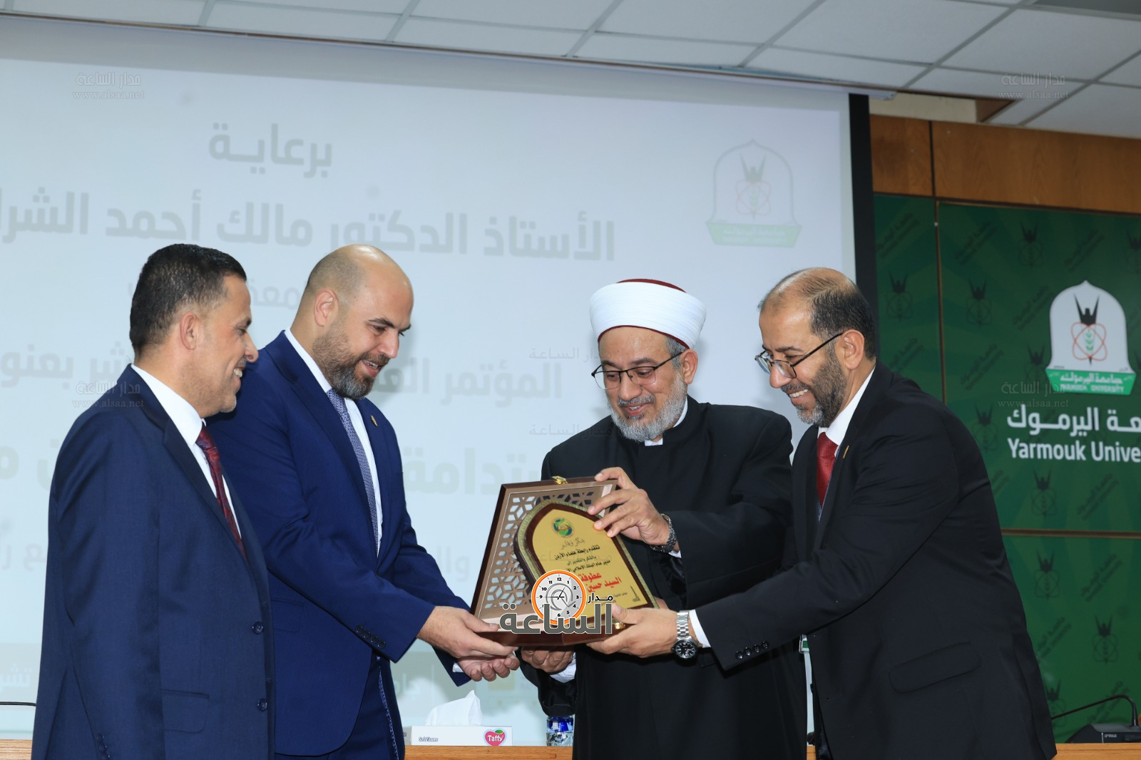 Madar Al-Saa Images 0.5756224952078393