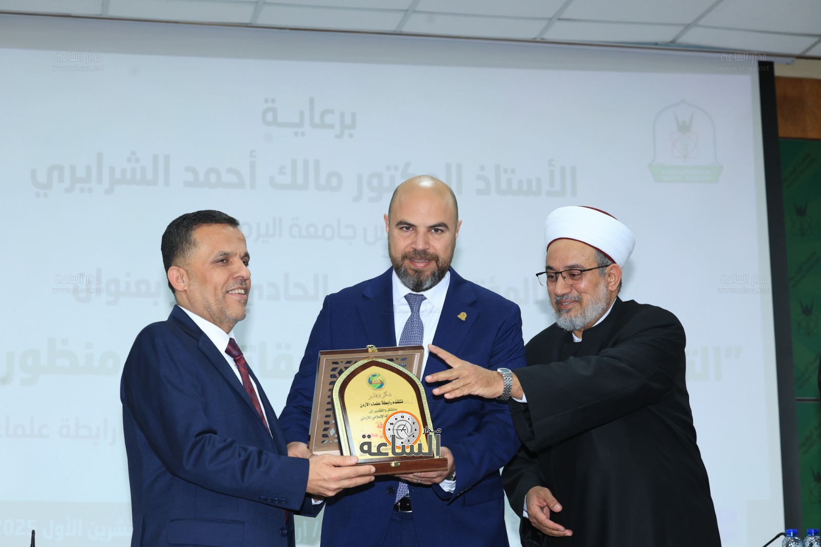 Madar Al-Saa Images 0.37403074056611973