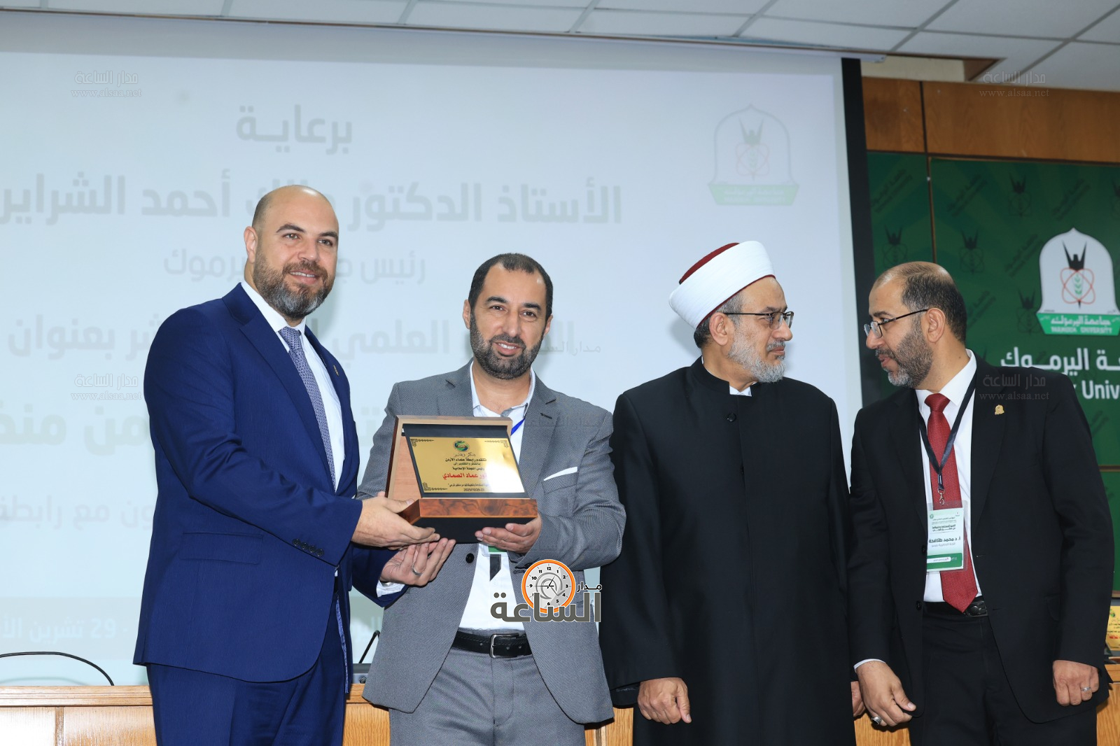 Madar Al-Saa Images 0.49897542331973943