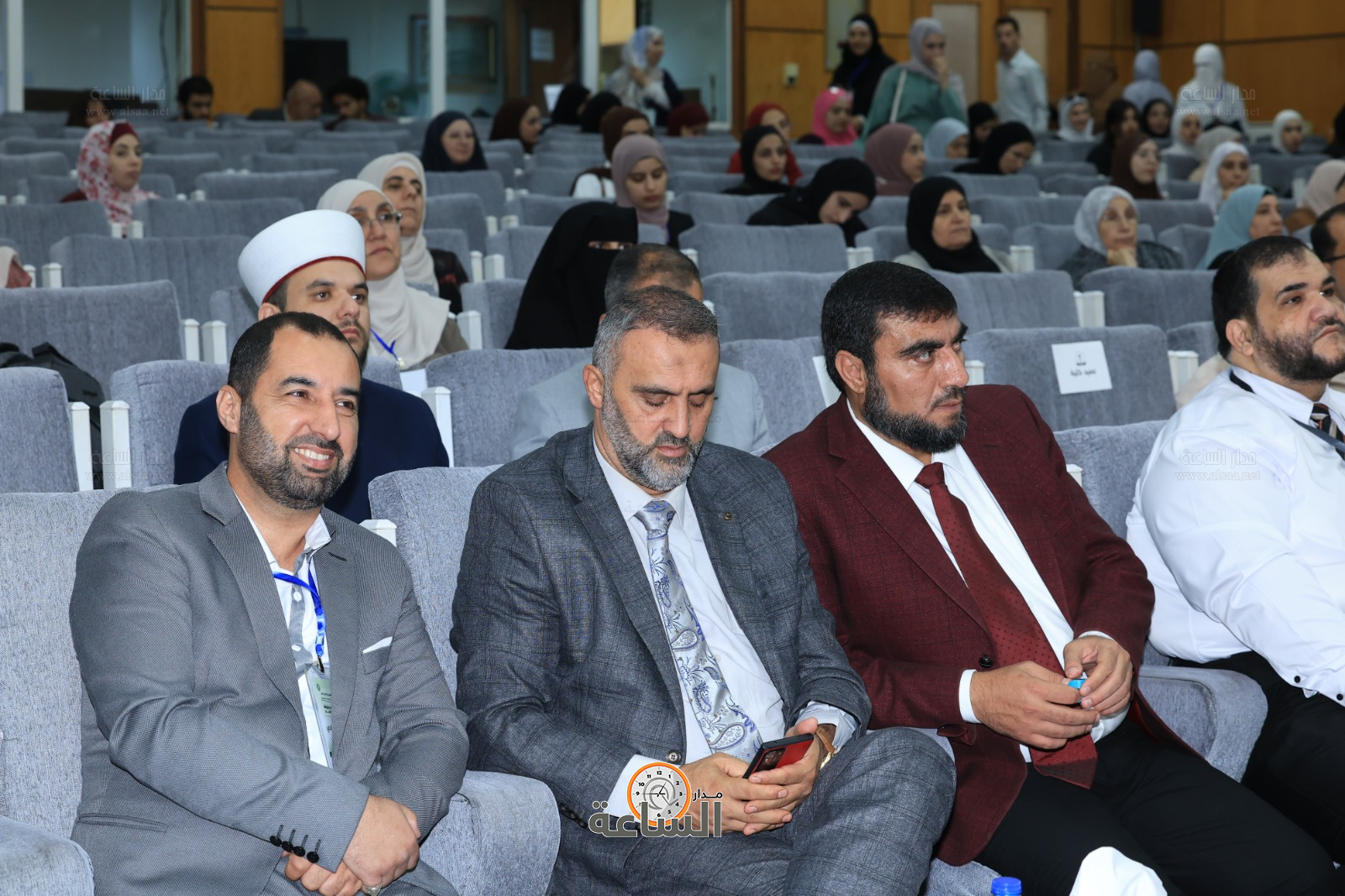 Madar Al-Saa Images 0.46850970991092644