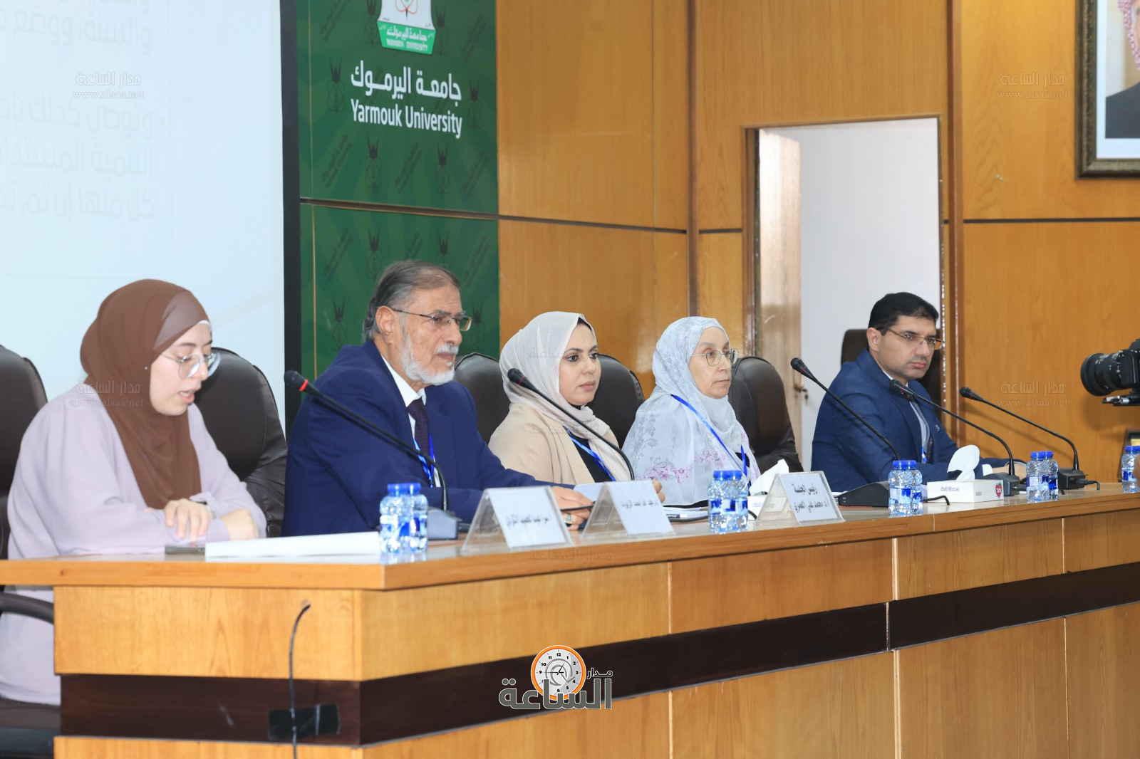 Madar Al-Saa Images 0.5881831344478013