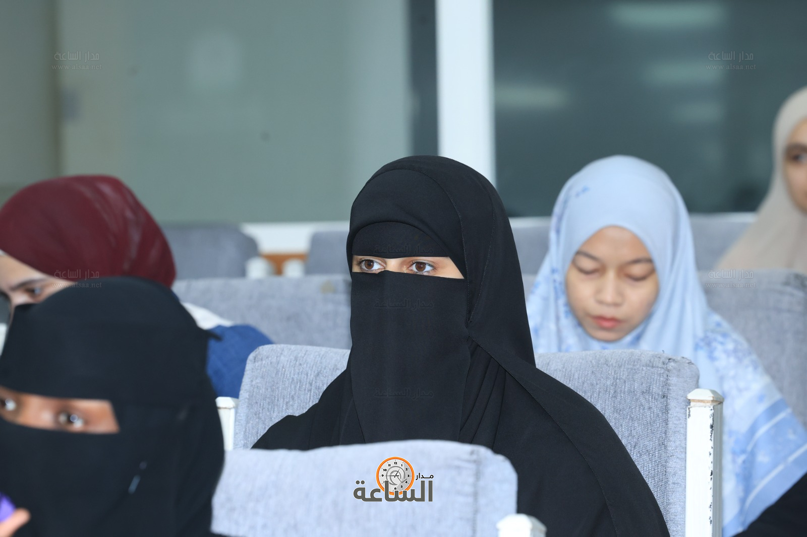 Madar Al-Saa Images 0.8210290599486141