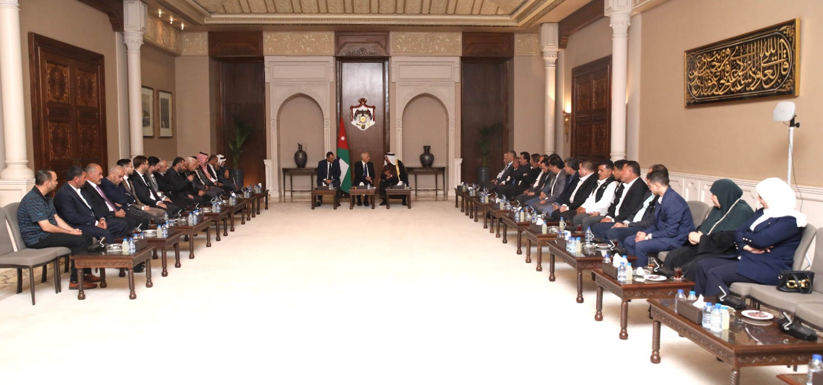 Madar Al-Saa Images 0.7054822689440658