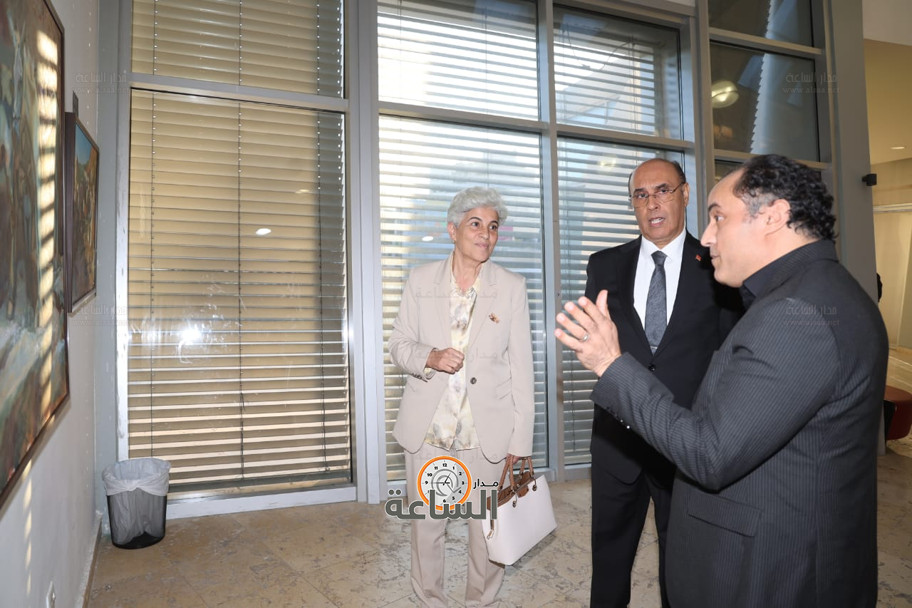 Madar Al-Saa Images 0.17598127252930595