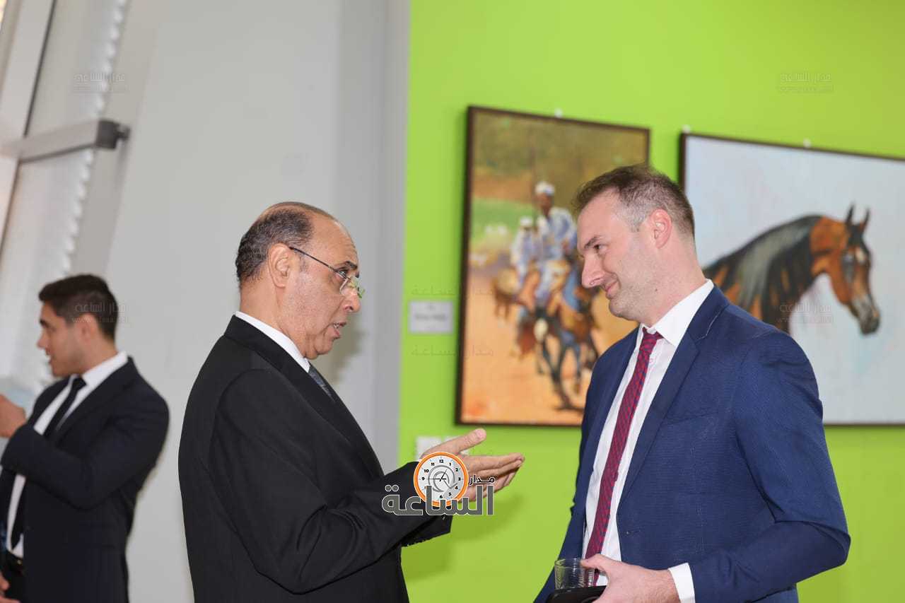 Madar Al-Saa Images 0.7908771829374186