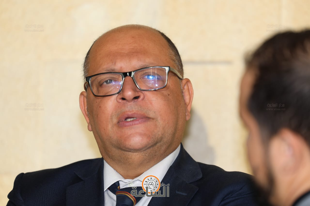 Madar Al-Saa Images 0.6112975832018156