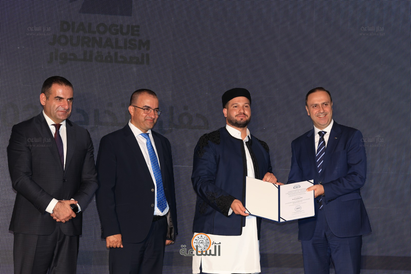 Madar Al-Saa Images 0.7107664884724434