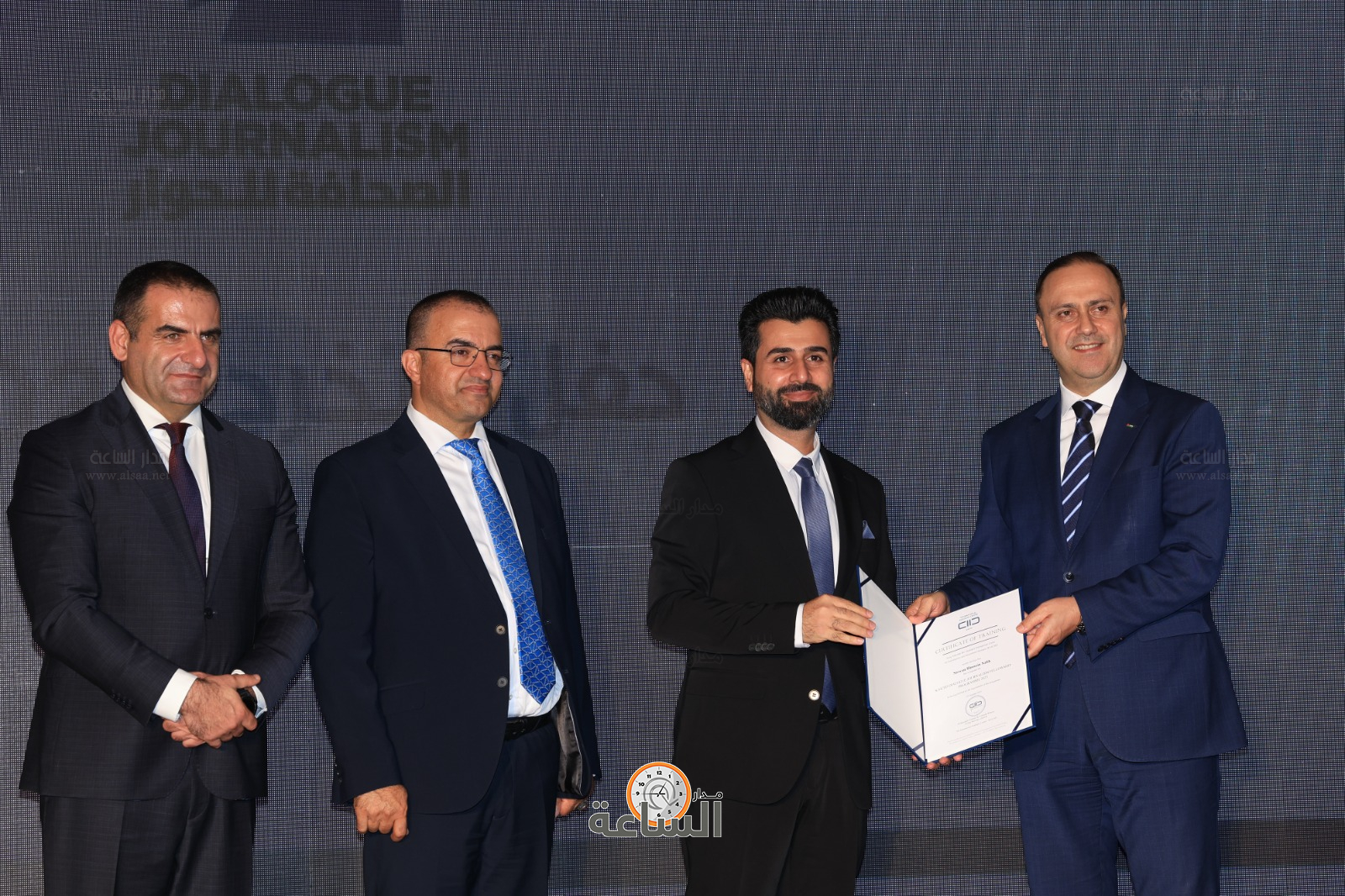 Madar Al-Saa Images 0.3944647372110136