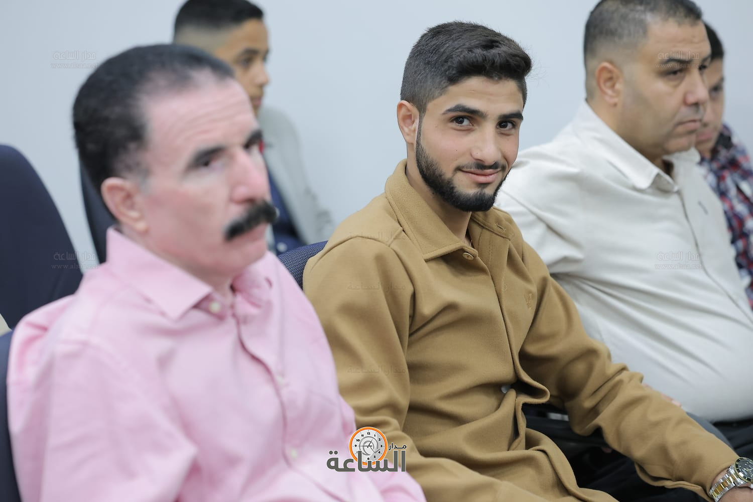 Madar Al-Saa Images 0.7334631545451634