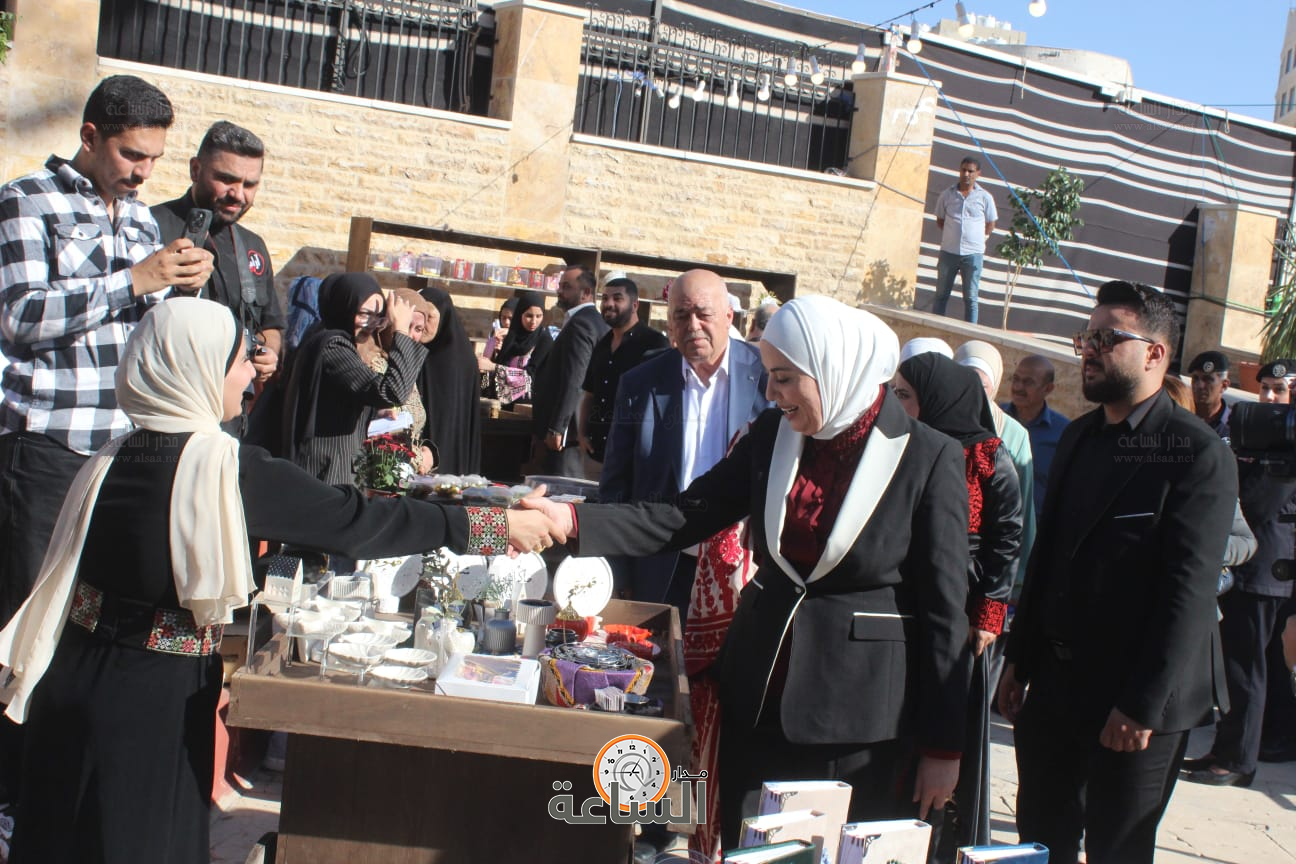 Madar Al-Saa Images 0.12672585633725264