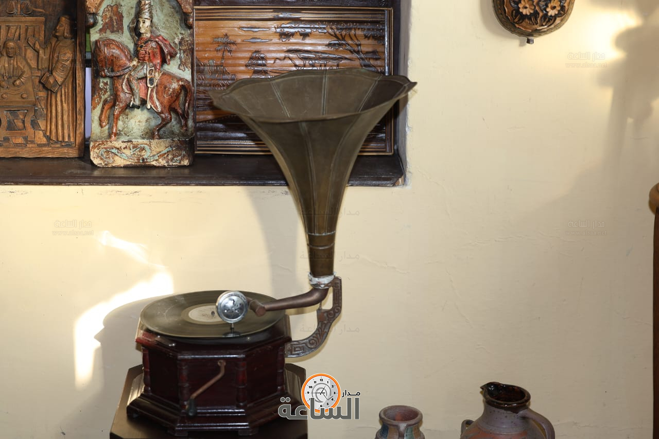 Madar Al-Saa Images 0.8349760107176935