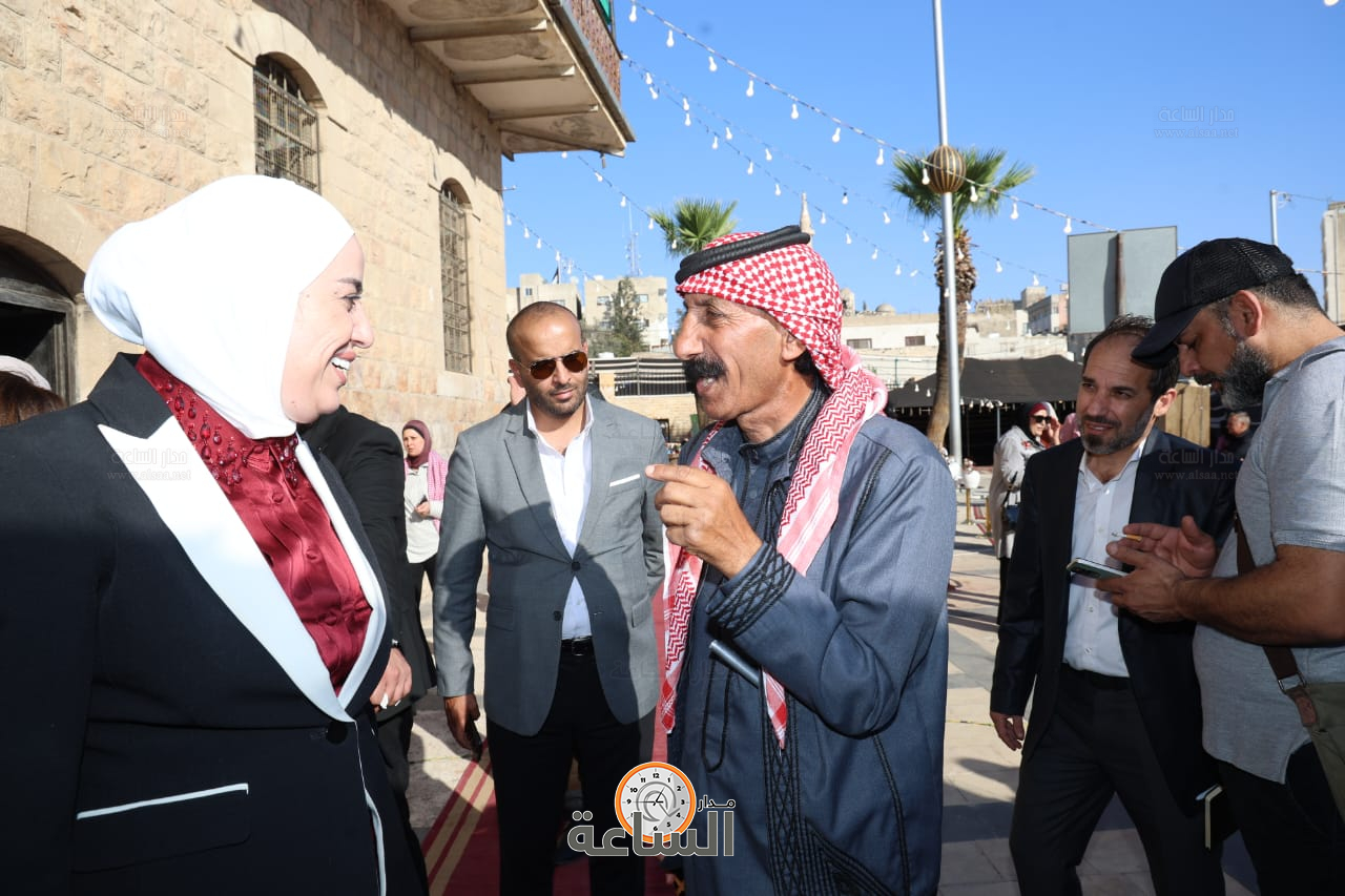 Madar Al-Saa Images 0.14013662517289216