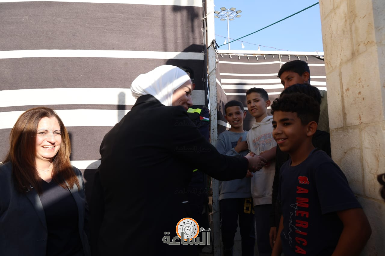 Madar Al-Saa Images 0.10419342909936813